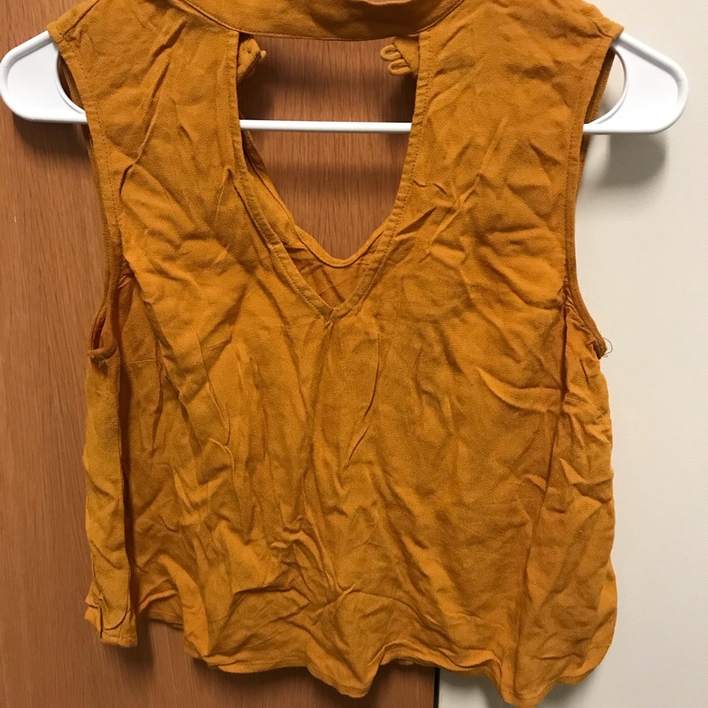 Send offers ❤️ Kendall + Kylie top